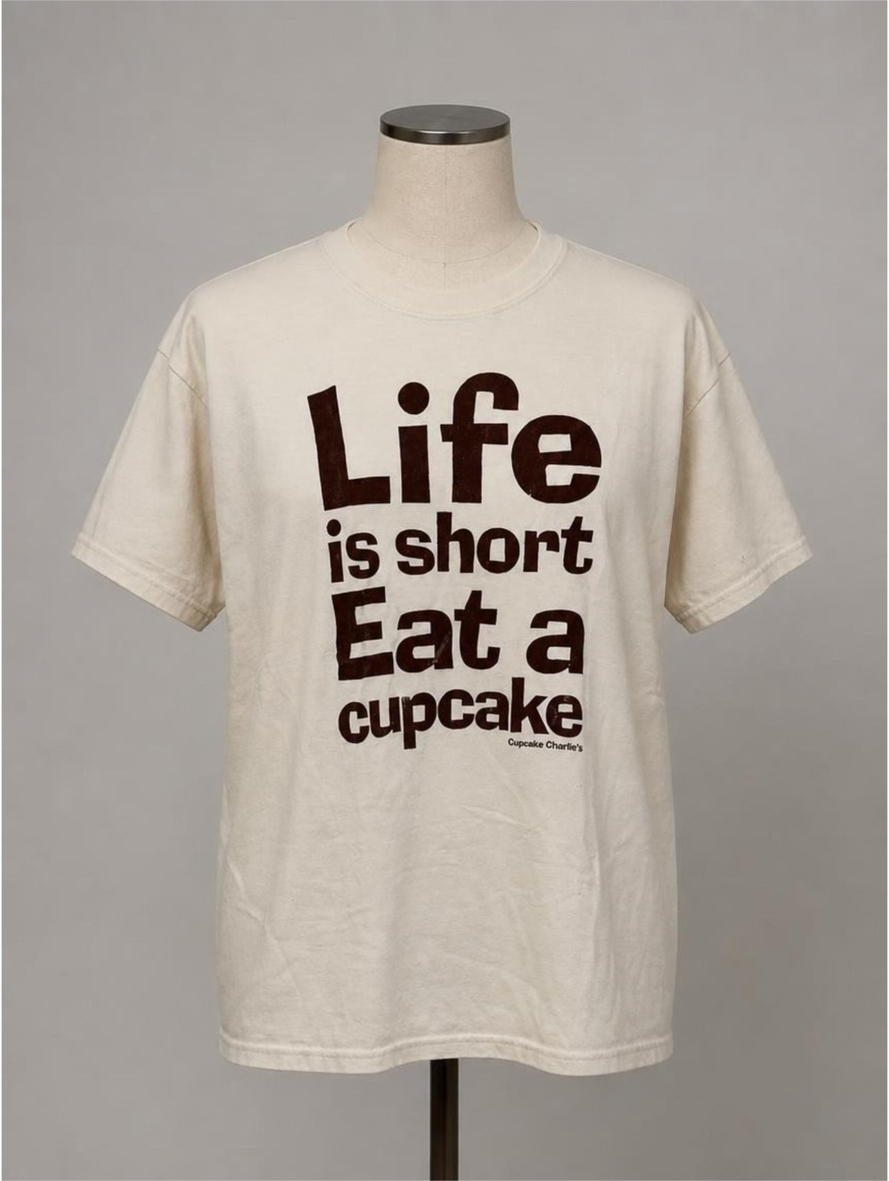 Gildan Ultra Cotton Life is Short Eat a Cupcake Graphic T-Shirt Large